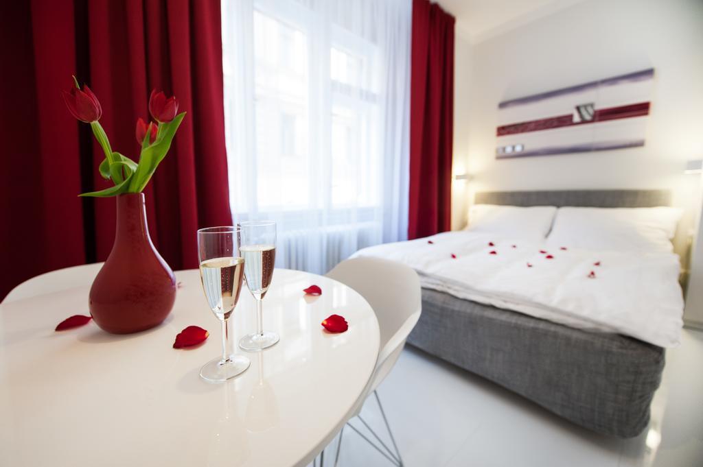 Honeymoon Ruterra Studio Πράγα Εξωτερικό φωτογραφία